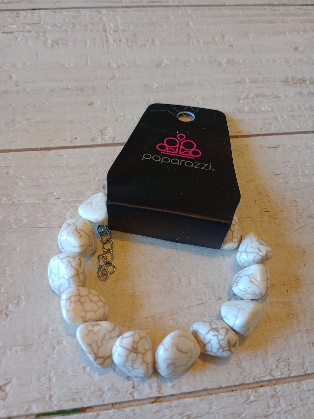 paparazzi White Howlite-Inspired Chunky Stone Bracelet